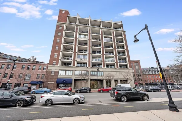 $5,200 | 63 Atlantic Avenue, Unit 5D, Boston, MA 02110