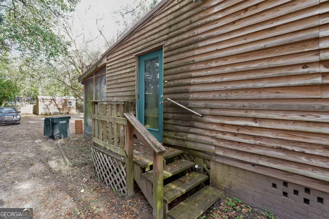 a view of a chair in the patio
