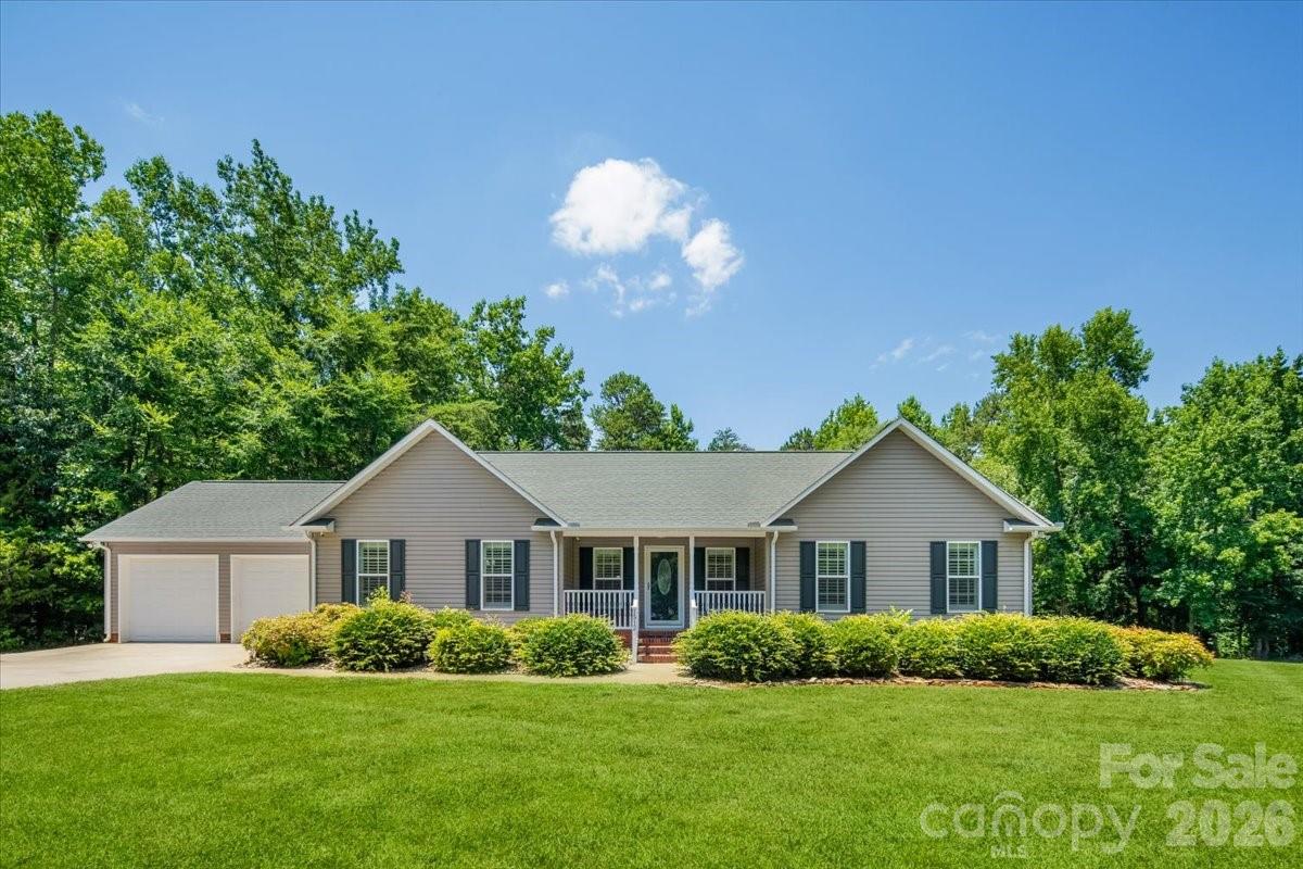1512 Kinglet Road York, SC 29745 - Photo 2 of 44