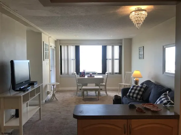 $15,500 | 101 South Raleigh Avenue, Unit 614, Atlantic City, NJ 08401
