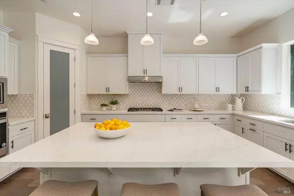 $1,949,000 | 215 Pheasant Lane, Napa, CA 94558