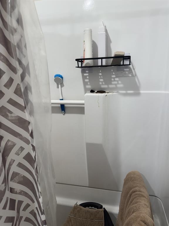 2023 Menefee Street Arlington, TX 76010 - Photo 9 of 14 a close view of sink