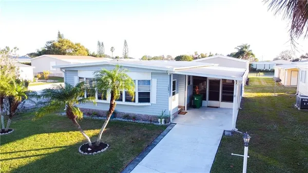 $1,800 | 1081 Parkway Lane, Barefoot Bay, FL 32976