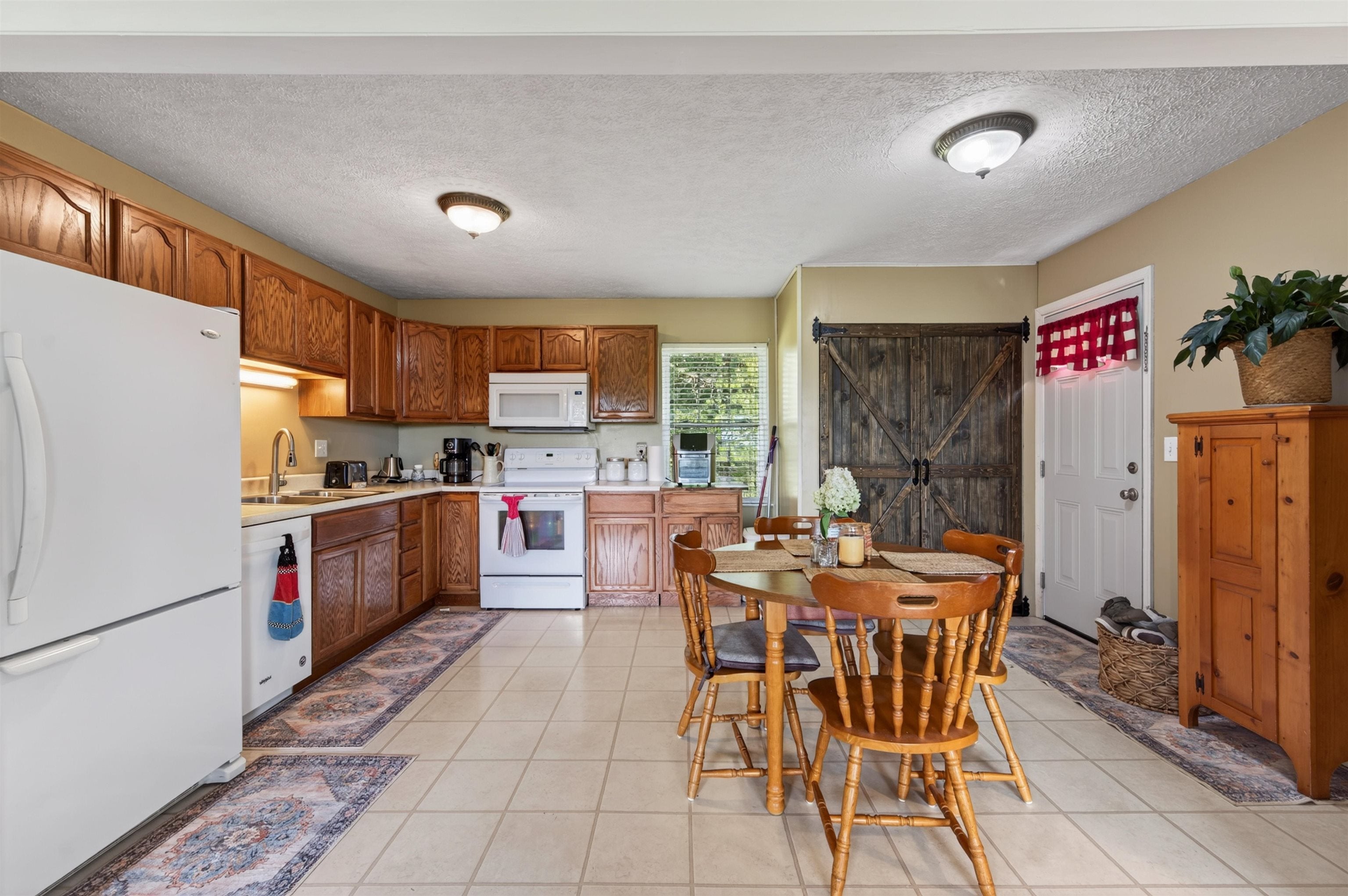 867 Switchback Road Christiansburg, VA 24073 - Photo 10 of 64 Gallery Image 10