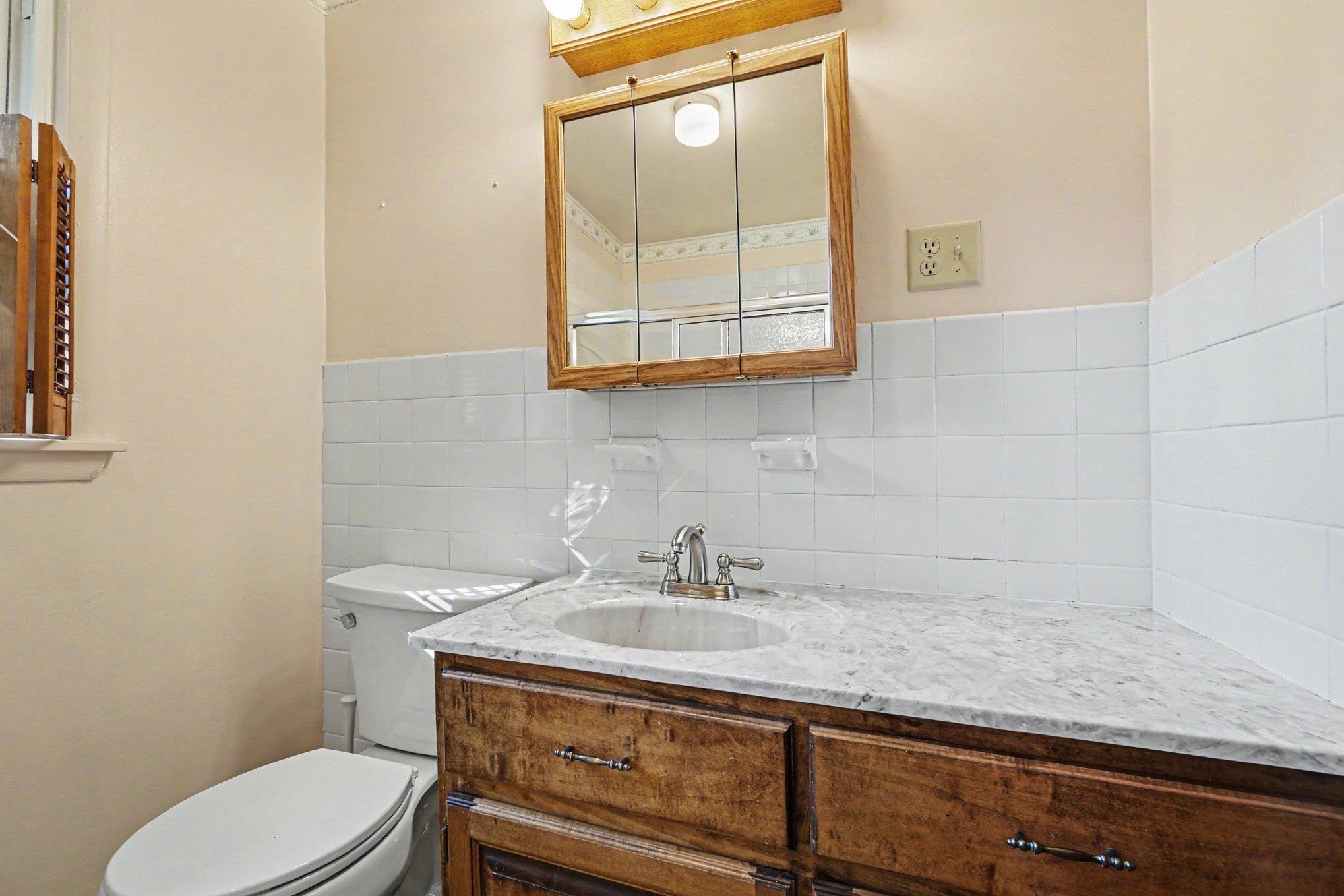 131 Riverside Drive Alma, MI 48801 - Photo 9 of 23