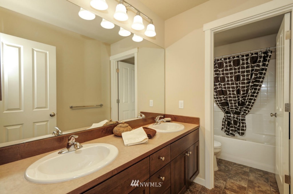 207 Field Avenue Northeast, Unit LOT41 Renton, WA 98059 - Photo 11 of 18