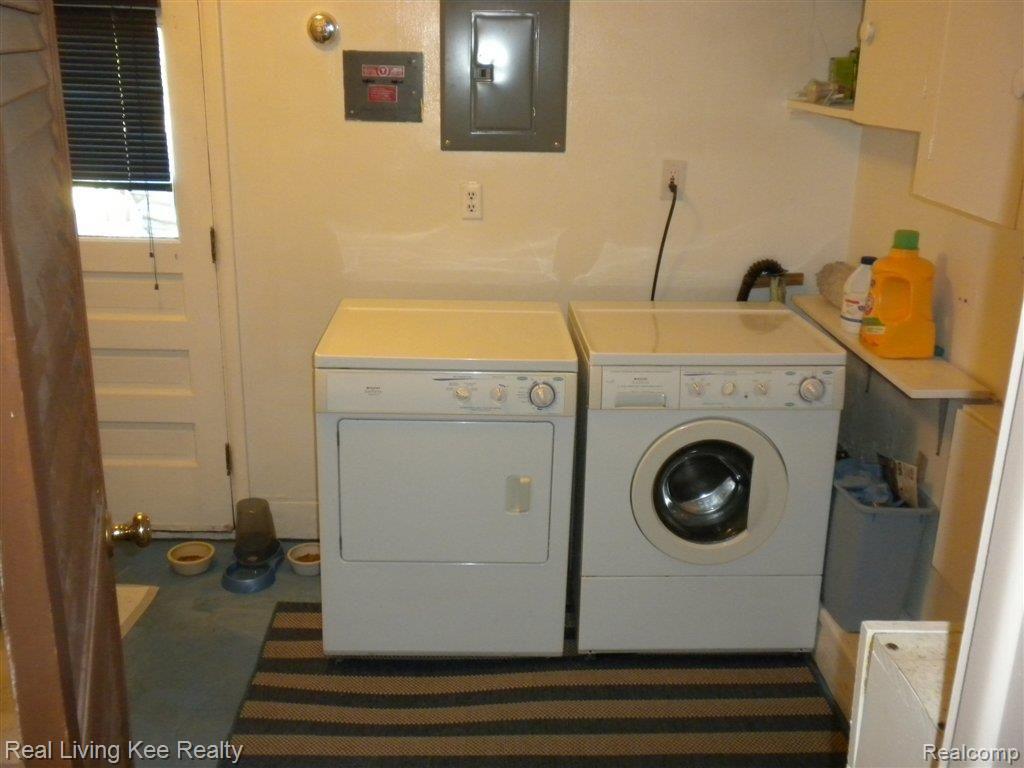 56 Texas Avenue Rochester, MI 48309 - Photo 20 of 24 Laundry Room