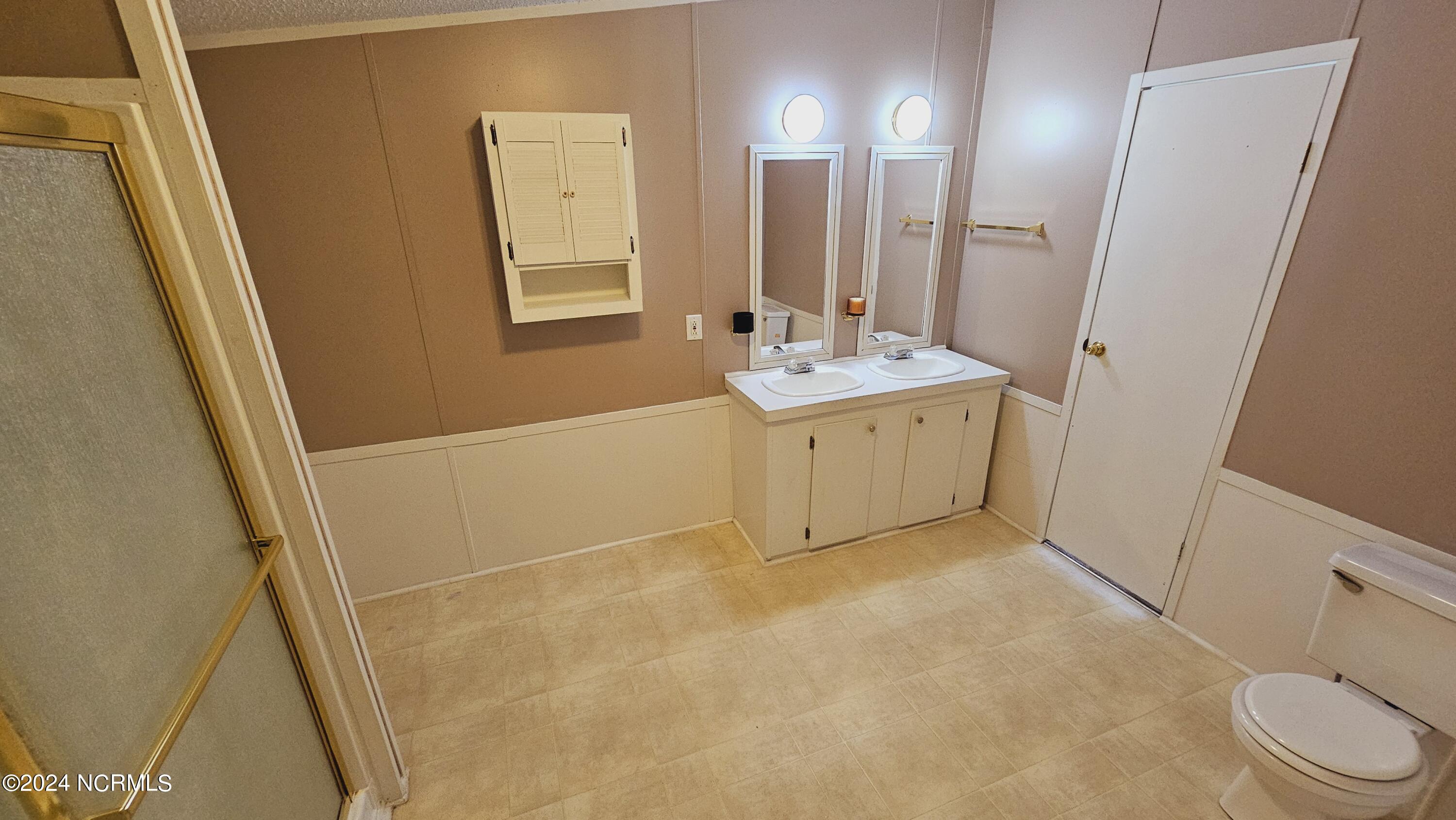 710 Briarneck Road, Unit 2 Jacksonville, NC 28540 - Photo 20 of 21 Master Bath