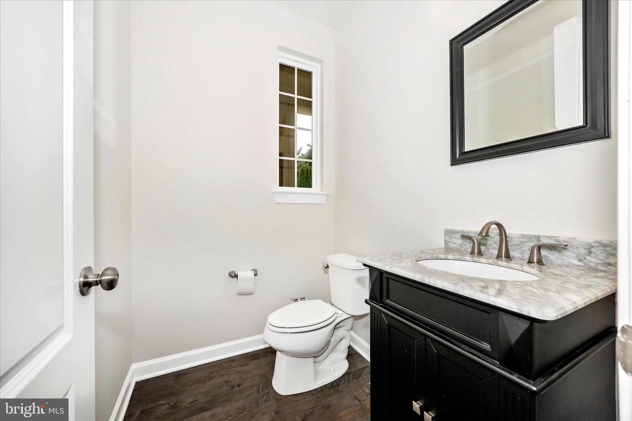 10409 Easterday Road Myersville, MD 21773 - Photo 17 of 57 Powder Room