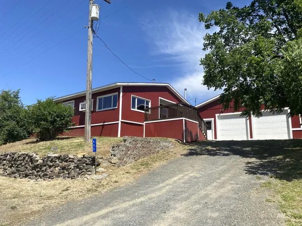 $399,000 | 635 Onaway Road, Onaway, ID 83855