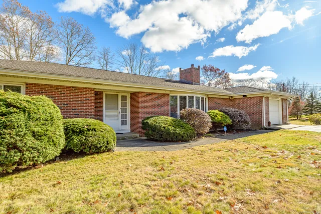 $499,000 | 1436 North Road, Killingly, CT 06241