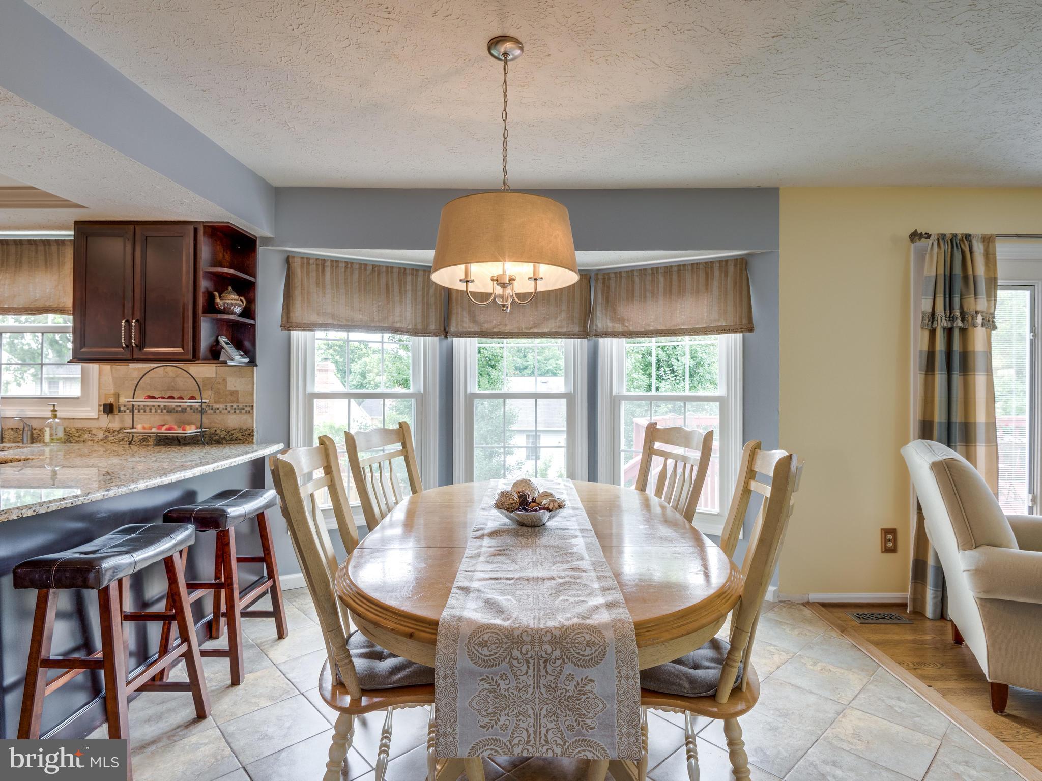 1940 Beech Road Sterling, VA 20164 - Photo 7 of 22 Kitchen