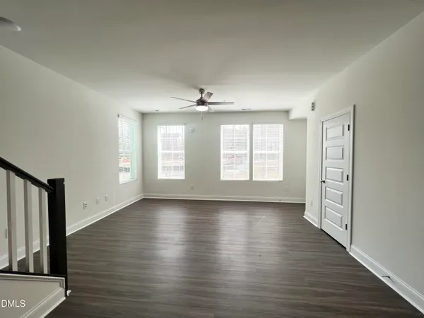 $2,095 | 414 Gaston Pk Lane, Unit 100, Wake Forest, NC 27587