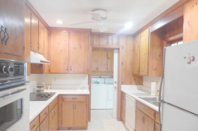 242 Slide Hill Road Johnston, SC 29832 - Photo 5 of 15 Kitchen