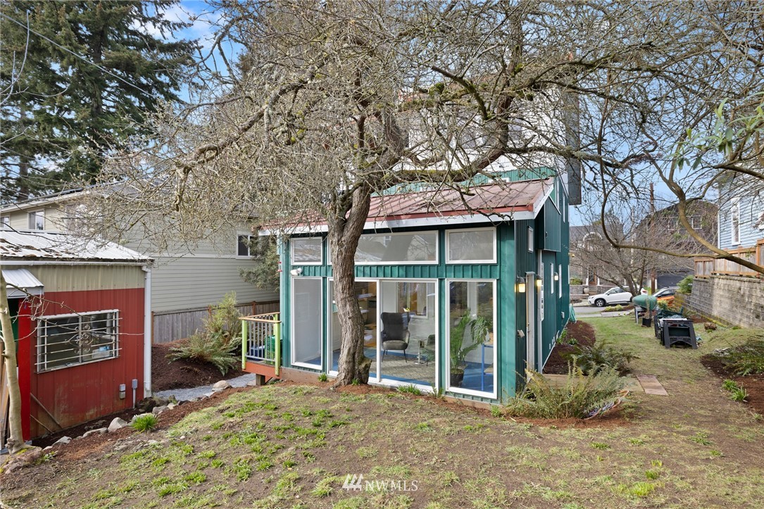 2133 North 63rd Street Seattle, WA 98103 - Photo 33 of 37 Gallery Image 33