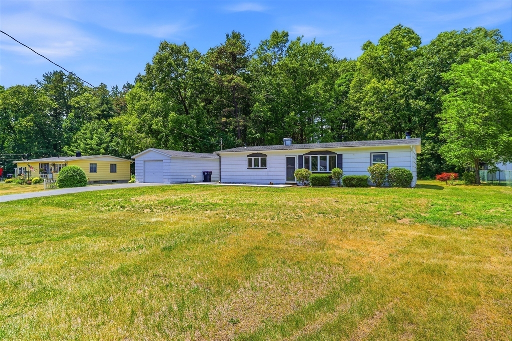 37 Sun Valley Road Holyoke, MA 01040 - Photo 28 of 28