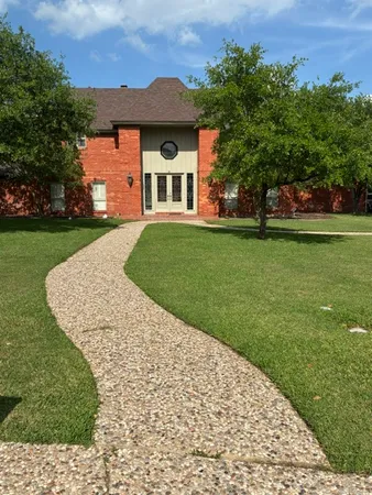 $650,000 | 2419 East Briargate Drive, Bryan, TX 77802