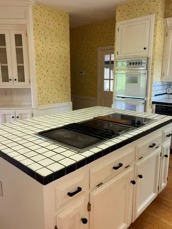 $650,000 | 2419 East Briargate Drive, Bryan, TX 77802
