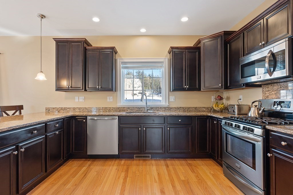 23 Apache Way, Unit 23 Westford, MA 01886 - Photo 6 of 42