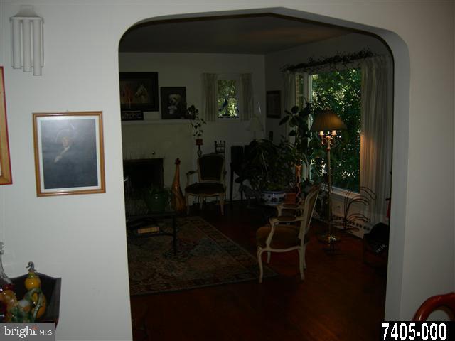 224 Country Club Road York, PA 17403 - Photo 6 of 17 Gallery Image 6