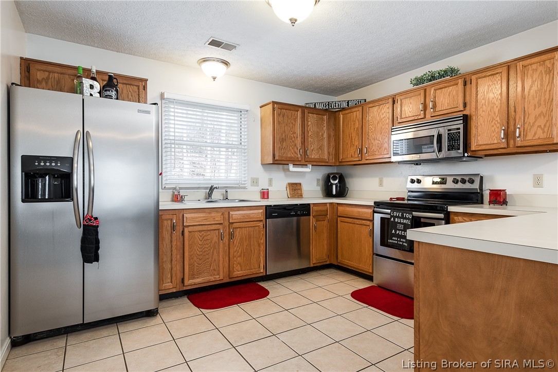 778 Captain Frank Road New Albany, IN 47150 - Photo 5 of 19 Gallery Image 5