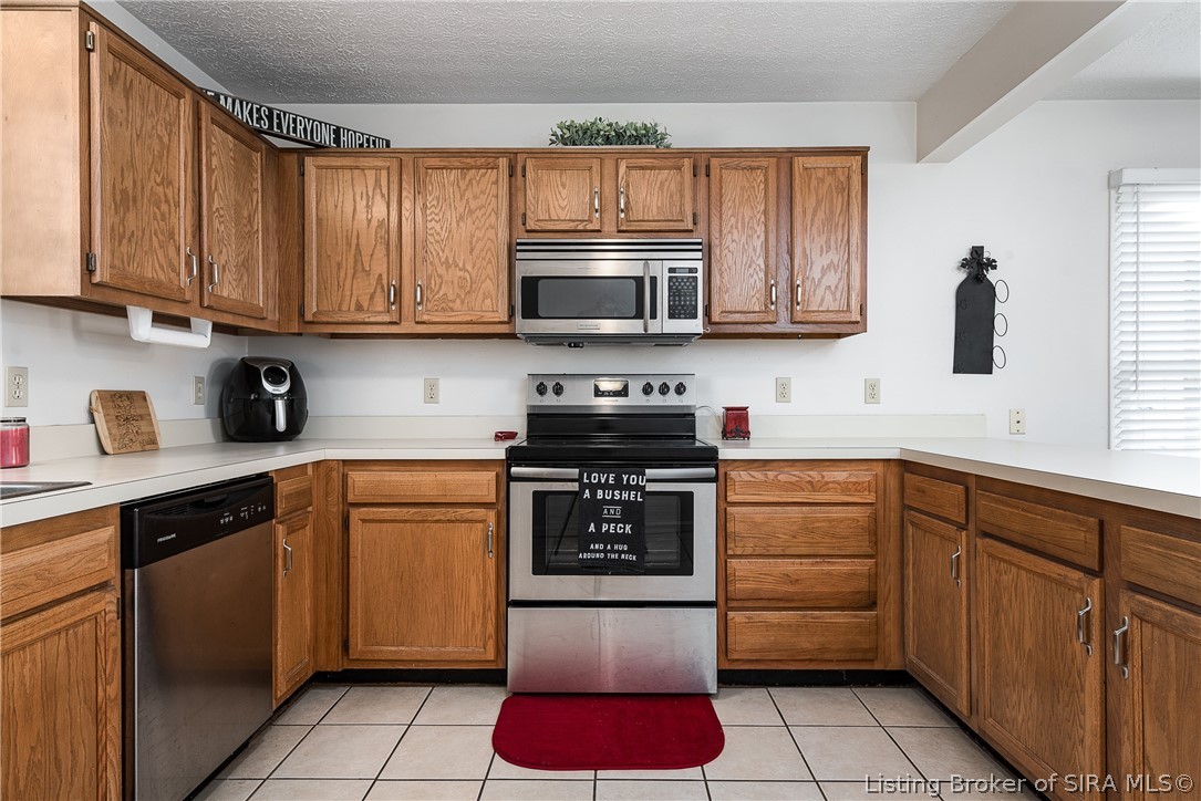 778 Captain Frank Road New Albany, IN 47150 - Photo 6 of 19 Gallery Image 6