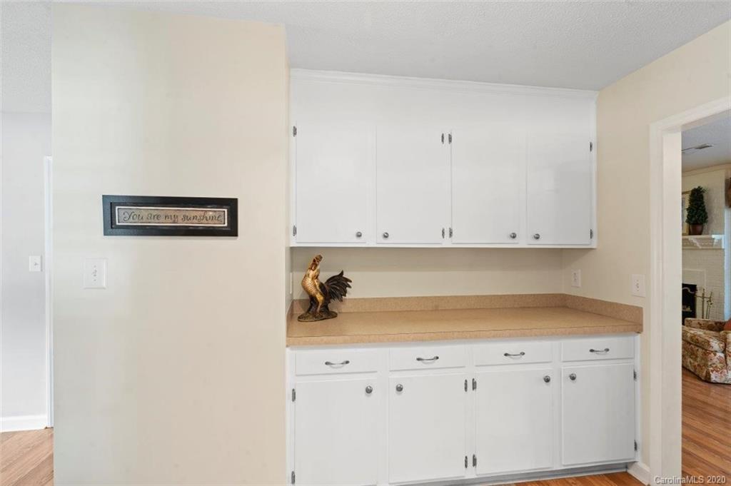 9721 Watergate Road Charlotte, NC 28270 - Photo 14 of 32 Gallery Image 14
