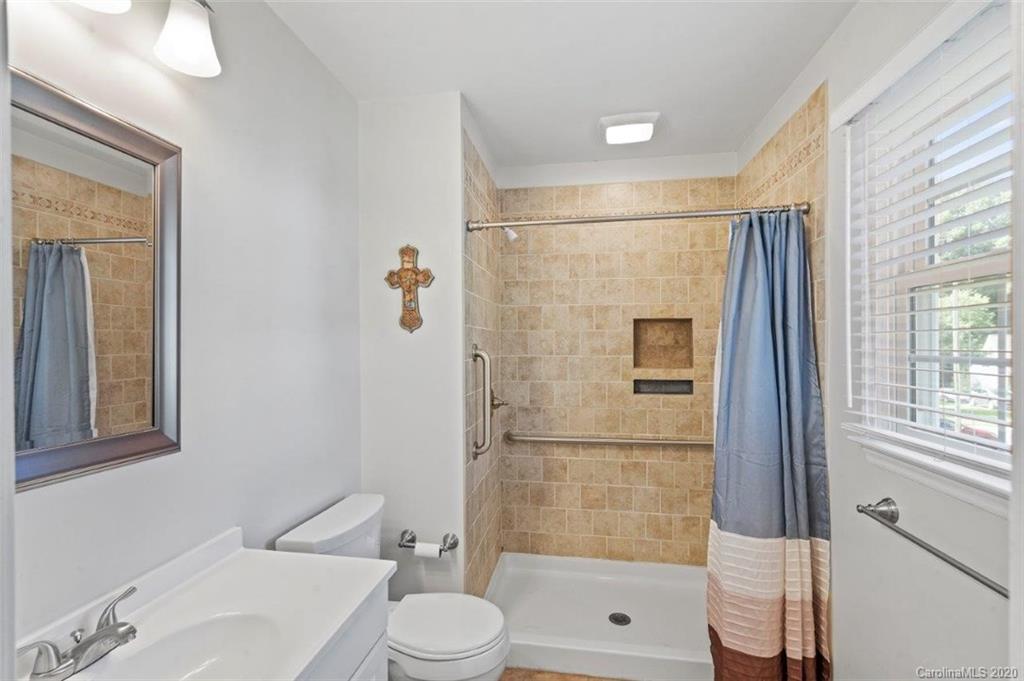 9721 Watergate Road Charlotte, NC 28270 - Photo 21 of 32 Gallery Image 21