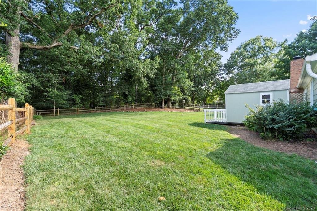 9721 Watergate Road Charlotte, NC 28270 - Photo 28 of 32 Gallery Image 28