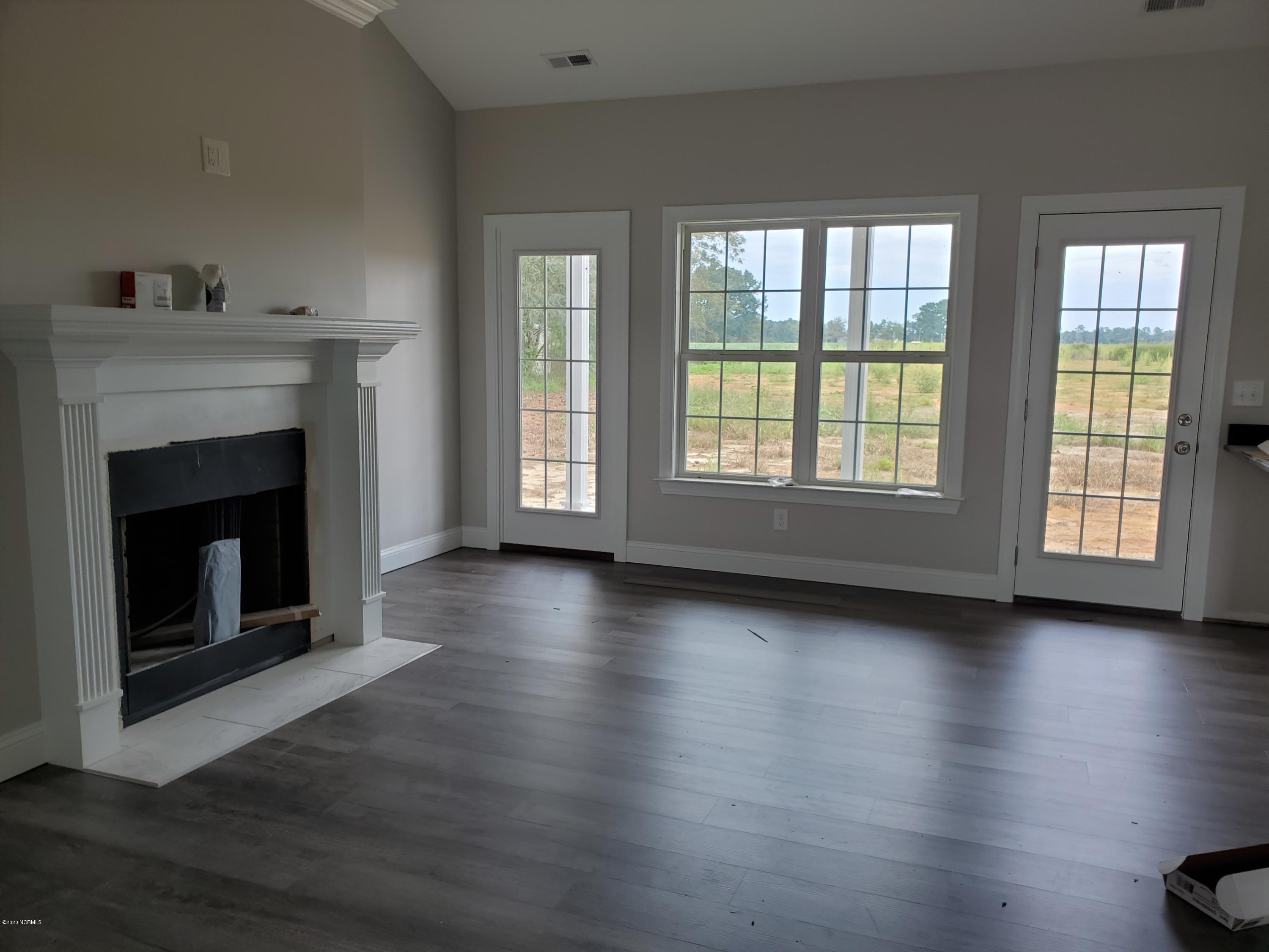 210 High House Road Clinton, NC 28328 - Photo 5 of 13 20200924_133109
