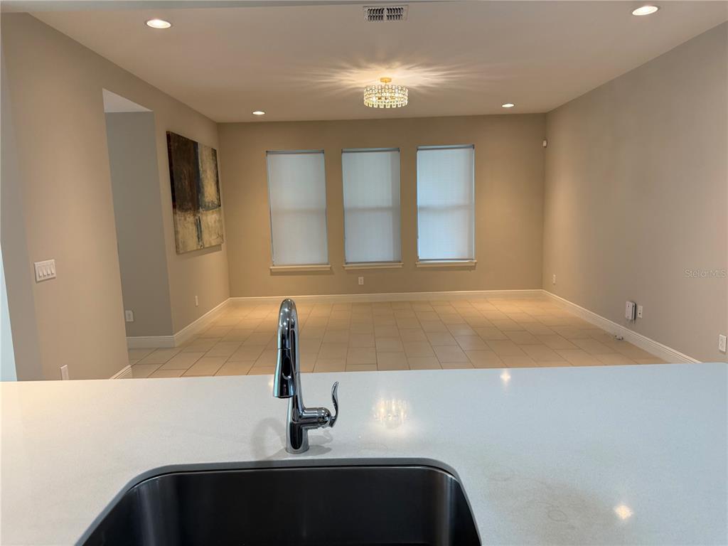 7241 Sunny Meadow Windermere, FL 34786 - Photo 8 of 14 a bathroom with a sink and a bathtub