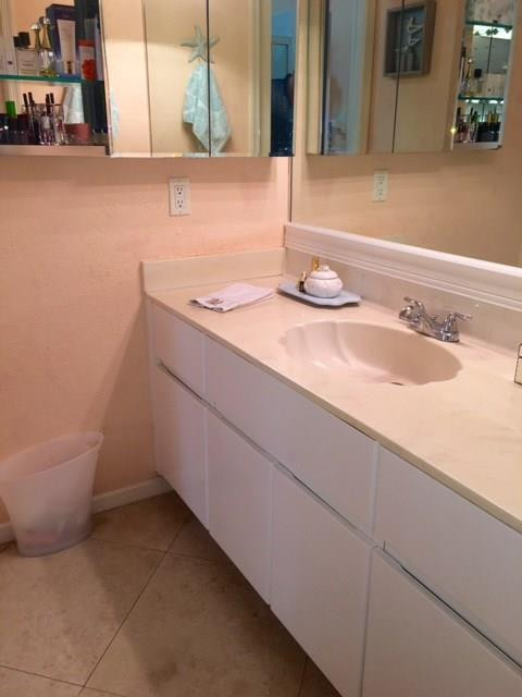 5592 Amersham Way Boca Raton, FL 33486 - Photo 8 of 16 Photo 8