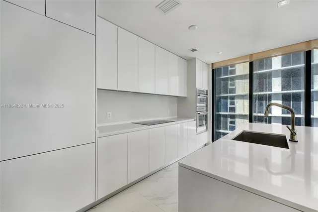 $2,949,000 | 700 Northeast 24th Street, Unit 2901, Miami, FL 33137