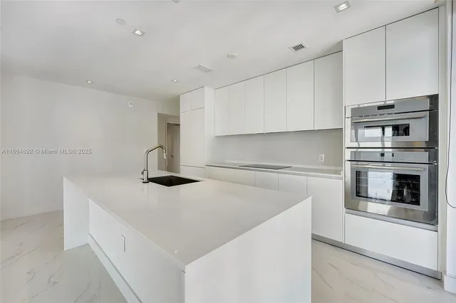 $2,949,000 | 700 Northeast 24th Street, Unit 2901, Miami, FL 33137