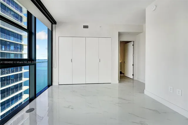 $2,949,000 | 700 Northeast 24th Street, Unit 2901, Miami, FL 33137