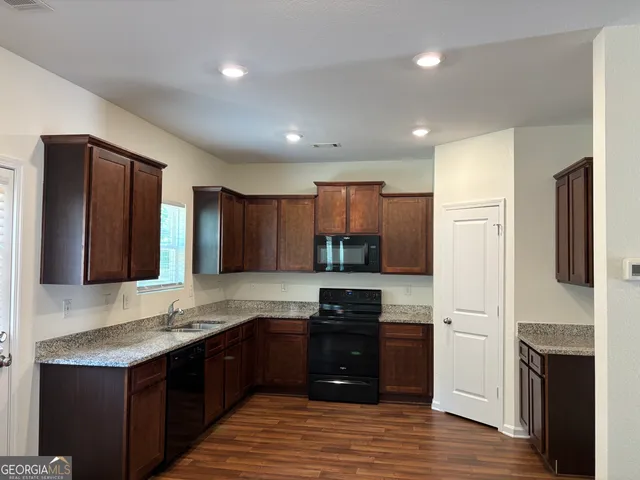 $2,500 | 283 Morning Drive, Athens, GA 30606