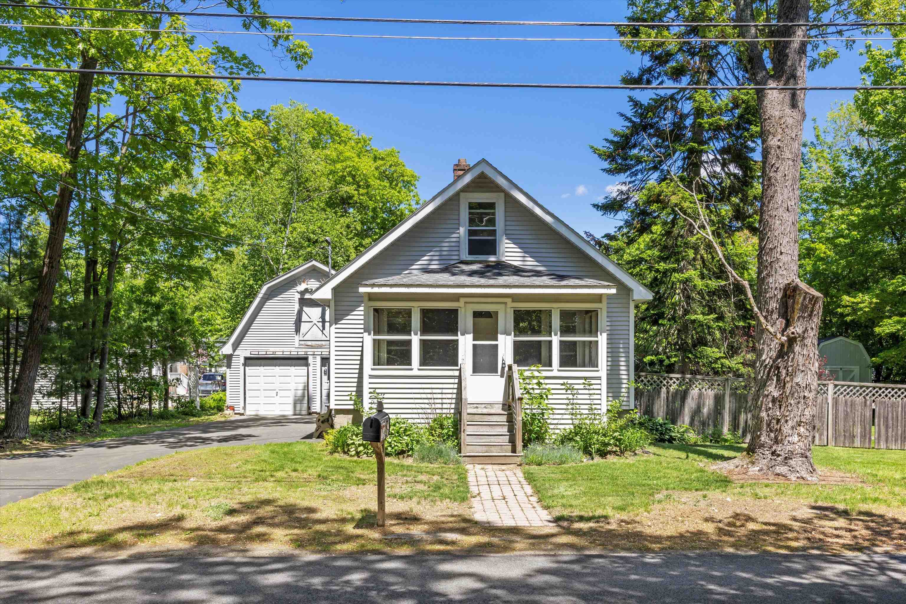 47 Manor Road Concord, NH 03303 - Photo 3 of 33