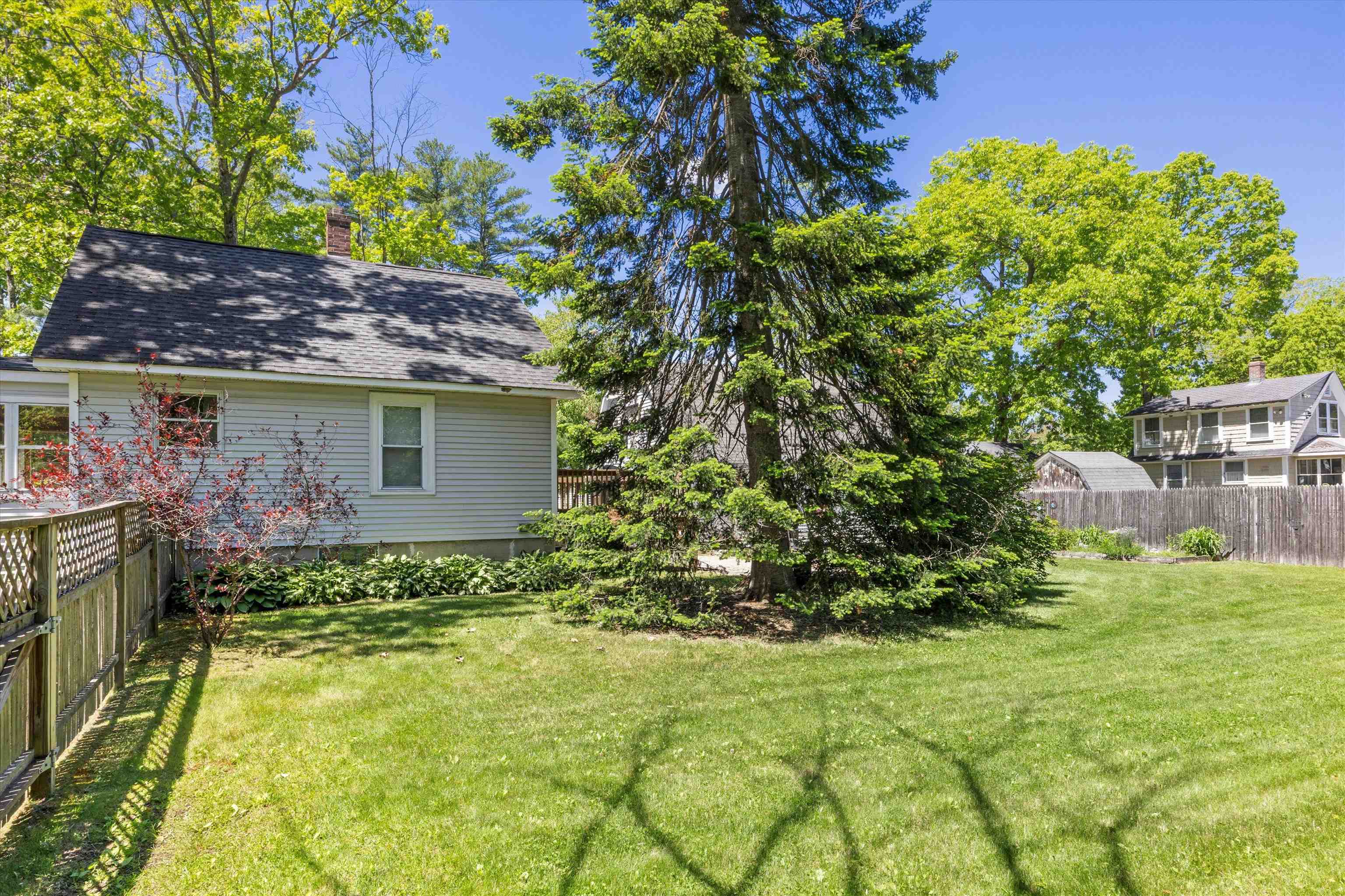 47 Manor Road Concord, NH 03303 - Photo 6 of 33