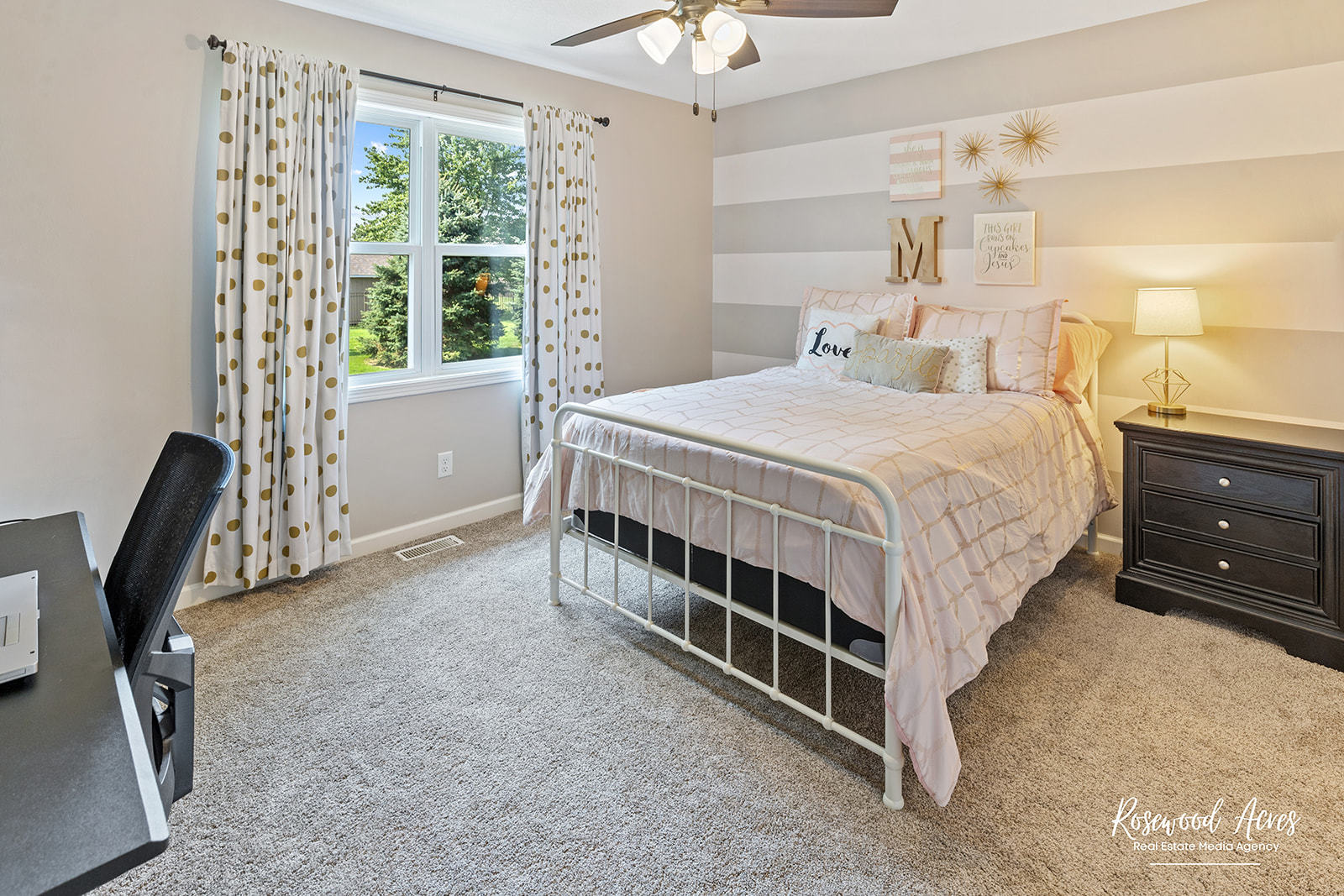 2650 Mooregate Turn Kankakee, IL 60901 - Photo 21 of 51 a bedroom with a bed table and a window