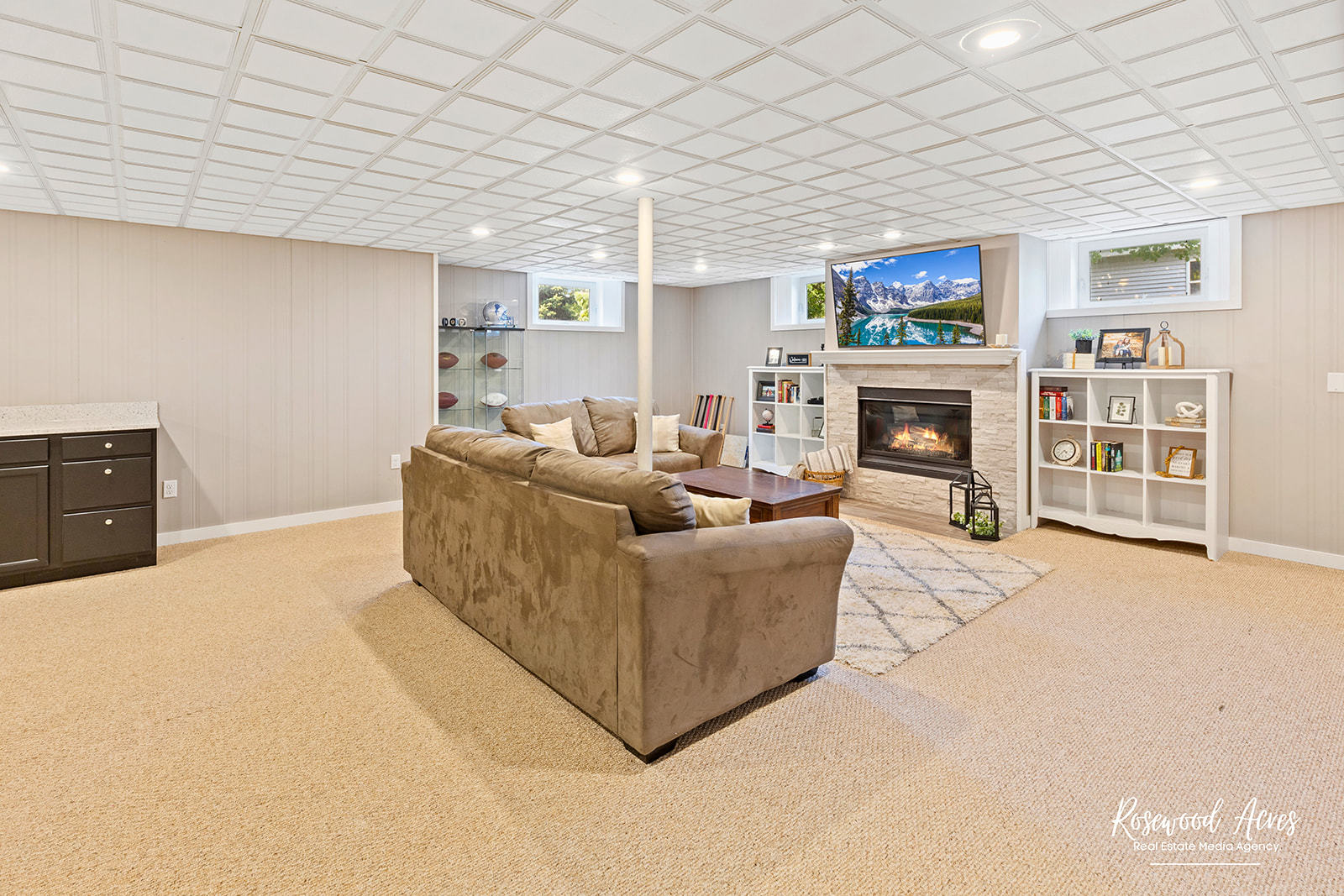 2650 Mooregate Turn Kankakee, IL 60901 - Photo 30 of 51 a living room with furniture and a fireplace