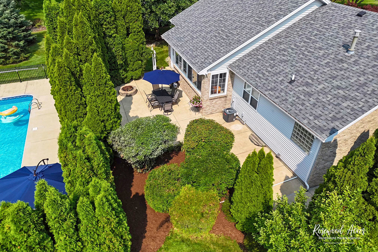 2650 Mooregate Turn Kankakee, IL 60901 - Photo 41 of 51 an aerial view of a house with a yard and plants