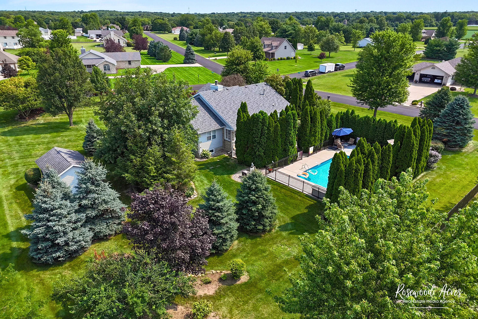 2650 Mooregate Turn Kankakee, IL 60901 - Photo 44 of 51 an aerial view of a house with yard and lake view