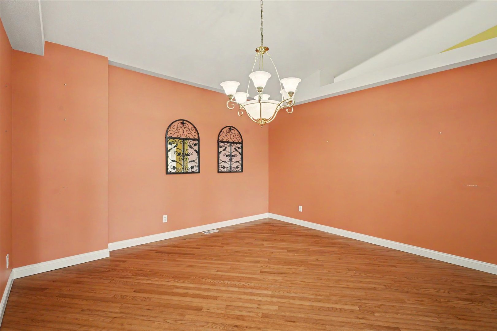 2910 Rutherford Drive Urbana, IL 61802 - Photo 14 of 62 a view of empty room with wooden floor