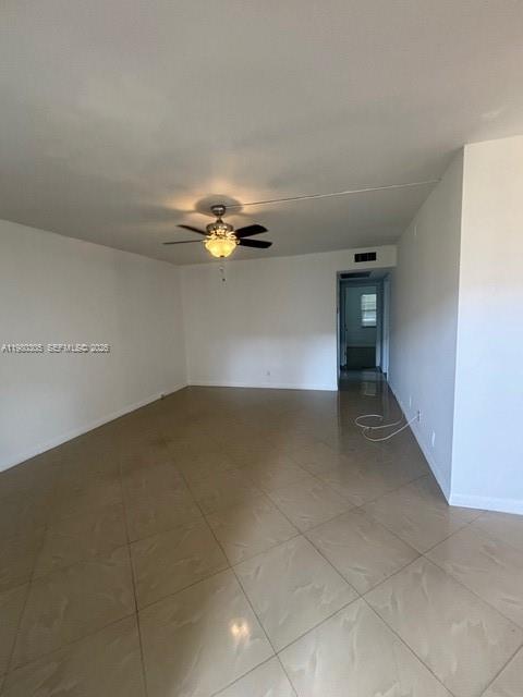 305 Preston F, Unit H Boca Raton, FL 33434 - Photo 10 of 17 a view of a livingroom with a projector