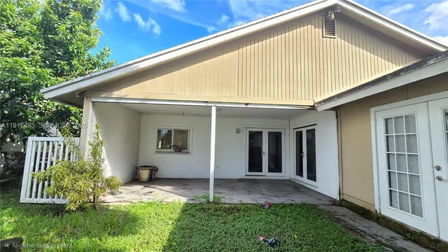 $385,000 | 4105 Clearview Terrace, West Palm Beach, FL 33417