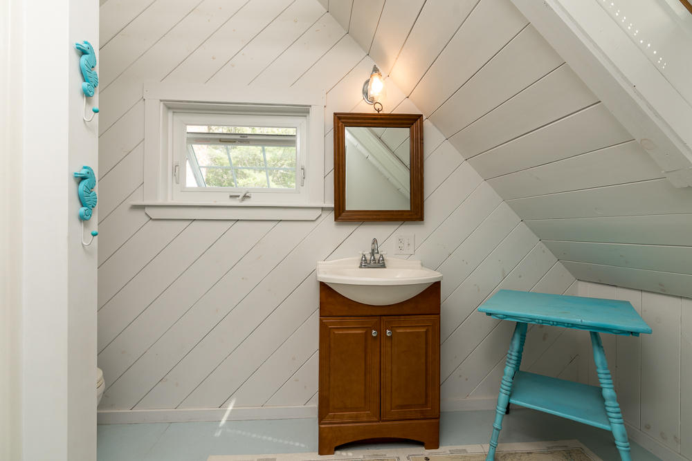 136 Oak Ledge Road Harpswell, ME 04079 - Photo 30 of 53 136oakledge-27