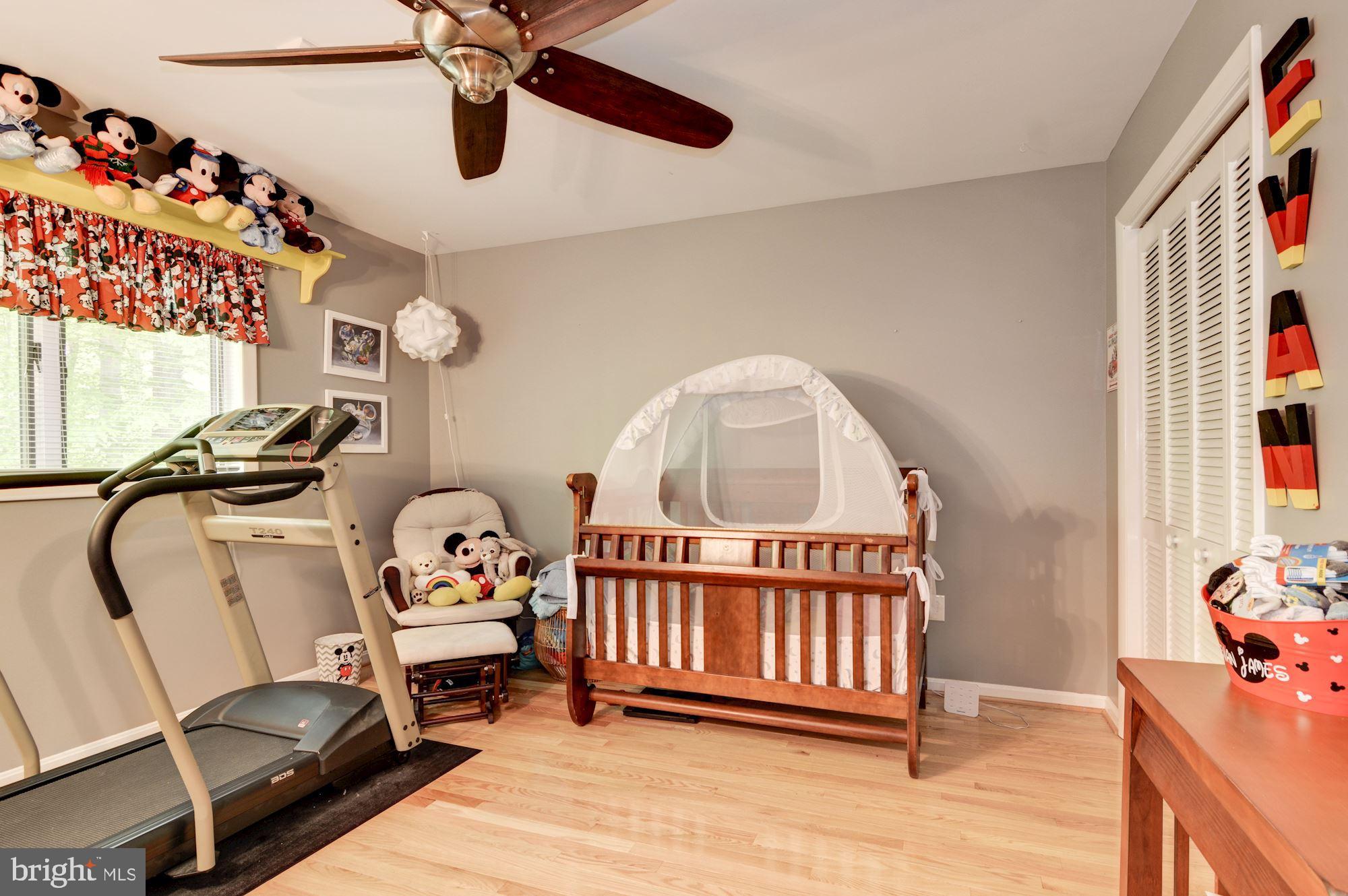 130 Claiborne Road Edgewater, MD 21037 - Photo 33 of 40 3rd Bedroom