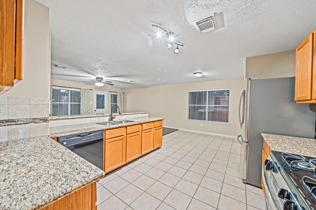 $2,700 | 19603 Yaupon Mist Drive, Cypress, TX 77433