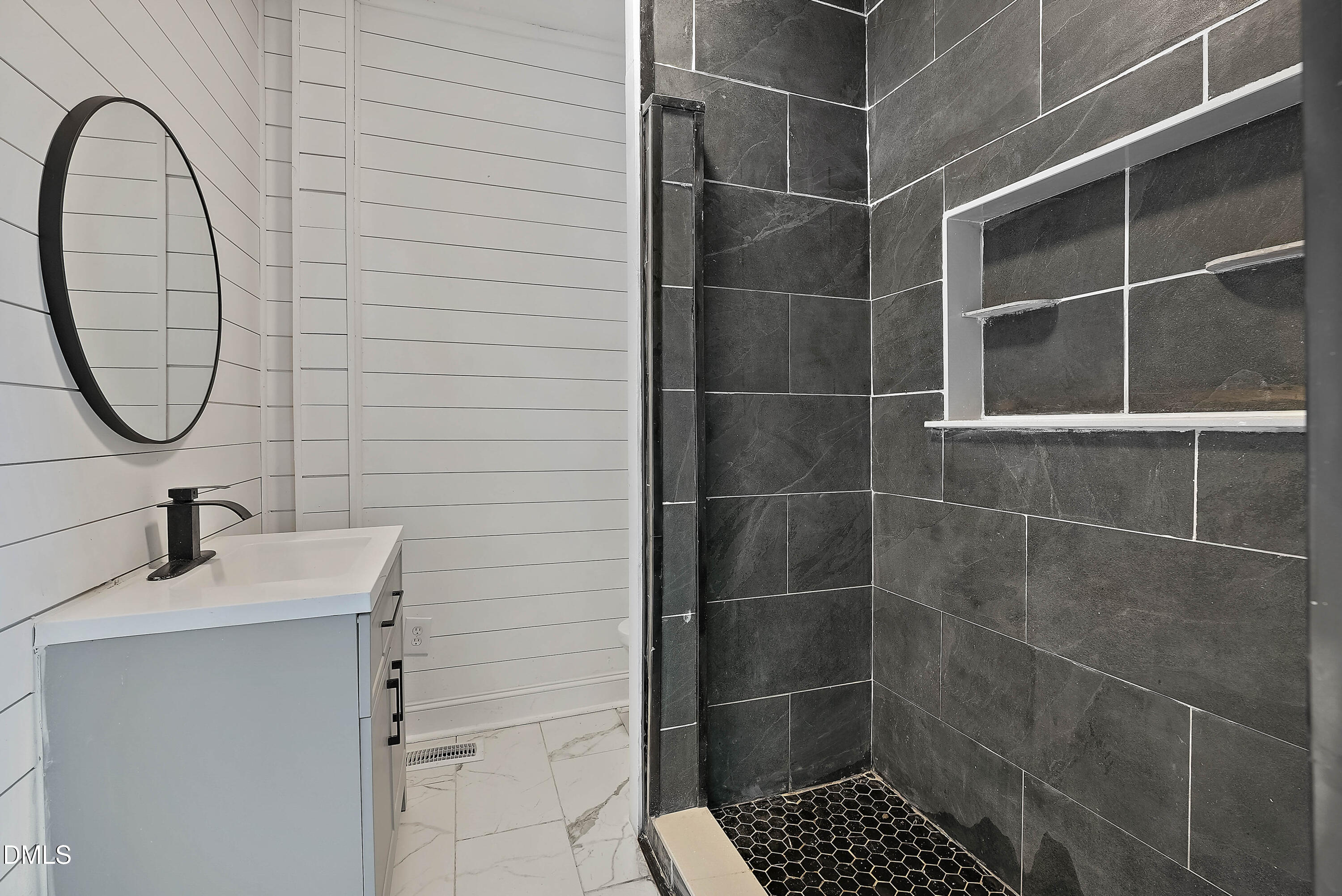 310 East E Street Erwin, NC 28339 - Photo 7 of 28 done20-20