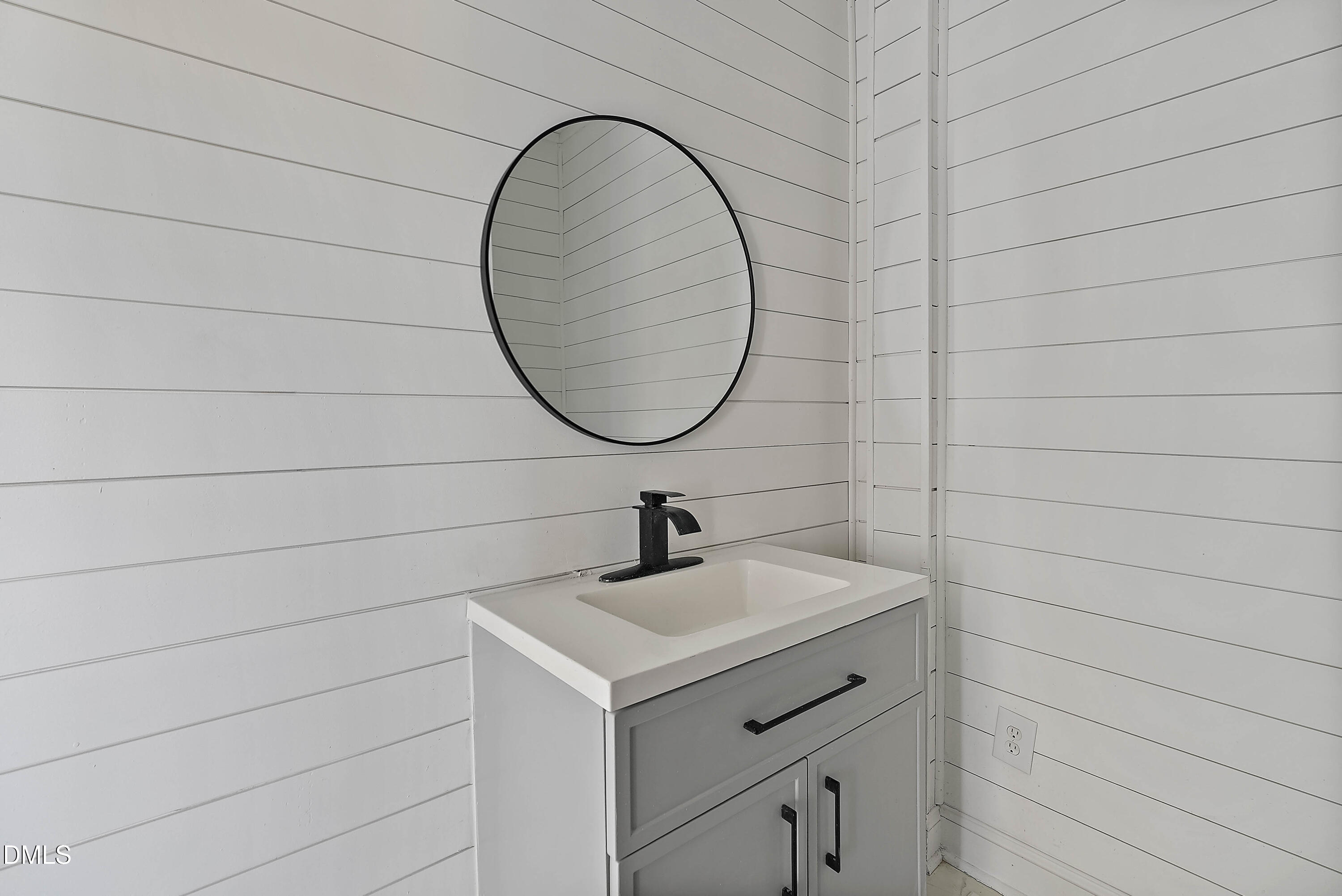 310 East E Street Erwin, NC 28339 - Photo 10 of 28 done20-7